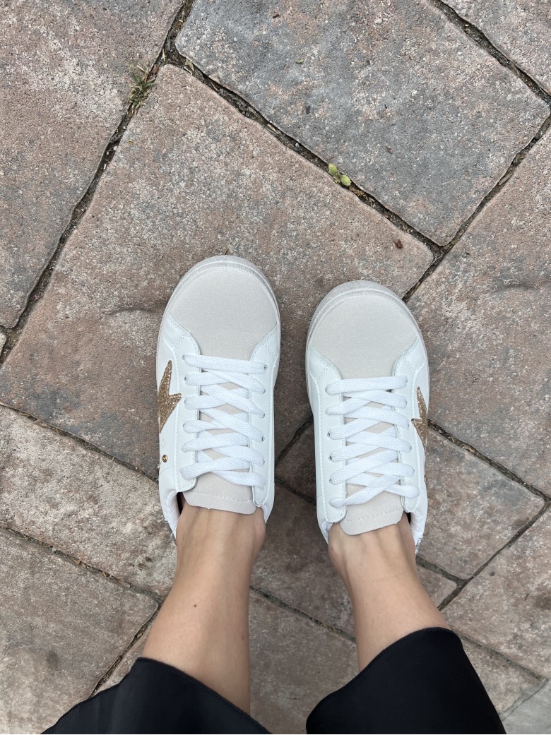 Scarpe sneakers dettagli glitter