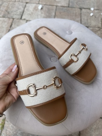 Ciabattine tessuto beige fibbietta dorata