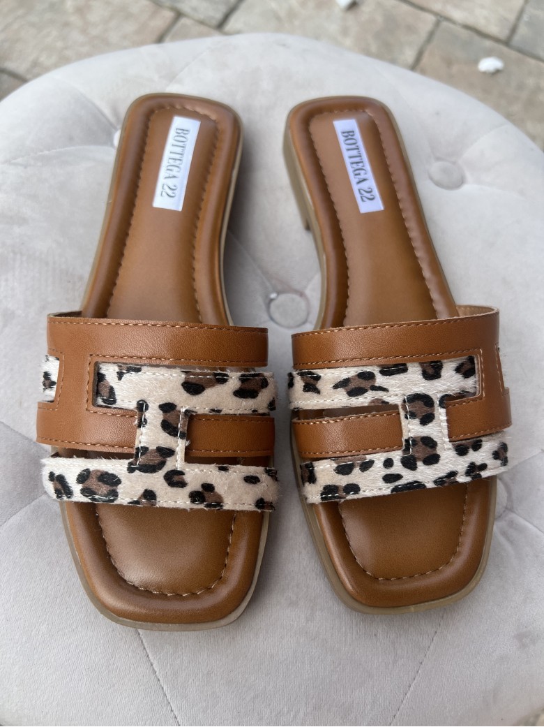 Ciabattine doppio cinturino leopardato