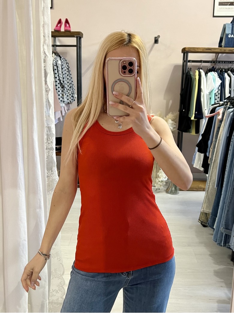 Canotta a costine rossa