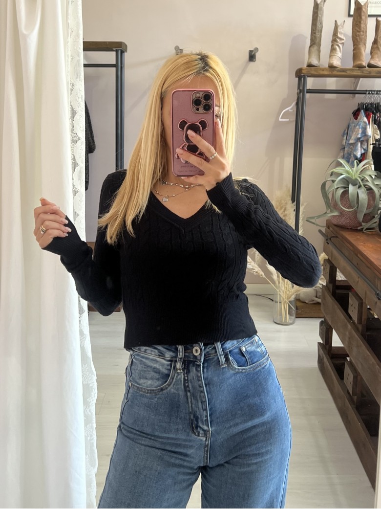 Maglioncino trecce scollo a V nero