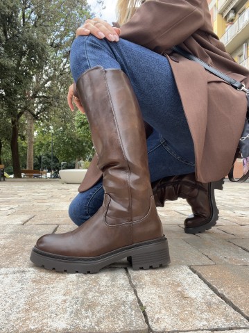 Stivali alti MARRONI 2