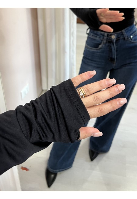 Maglia scollo a V coppe nera