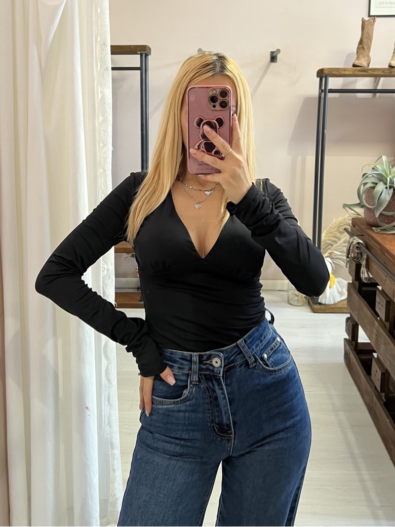 Maglia scollo a V coppe nera