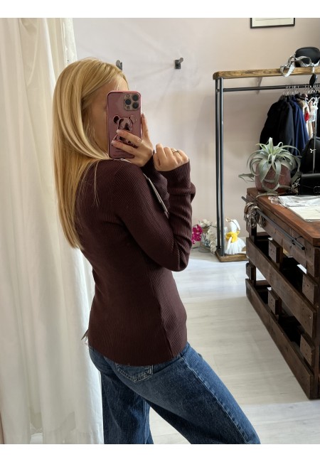 Maglioncino scollo a V ondulato in viscosa