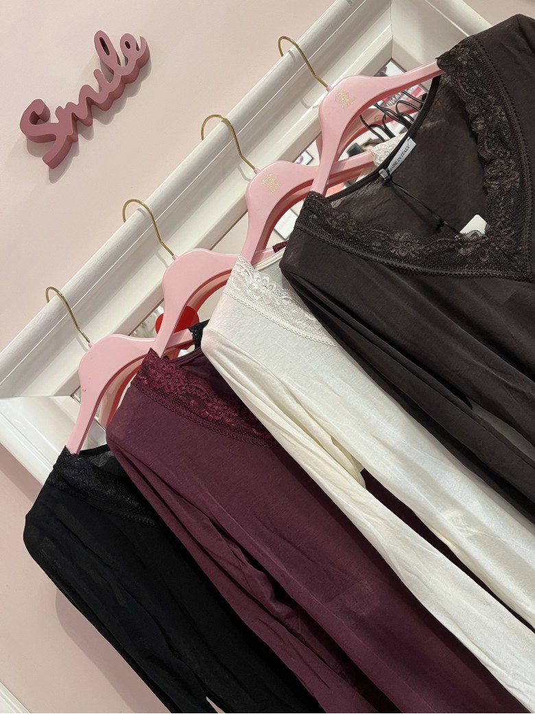 Maglia misto cashmere SCOLLO A V con pizzo...