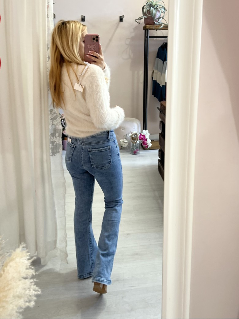 Jeans miss a ZAMPA