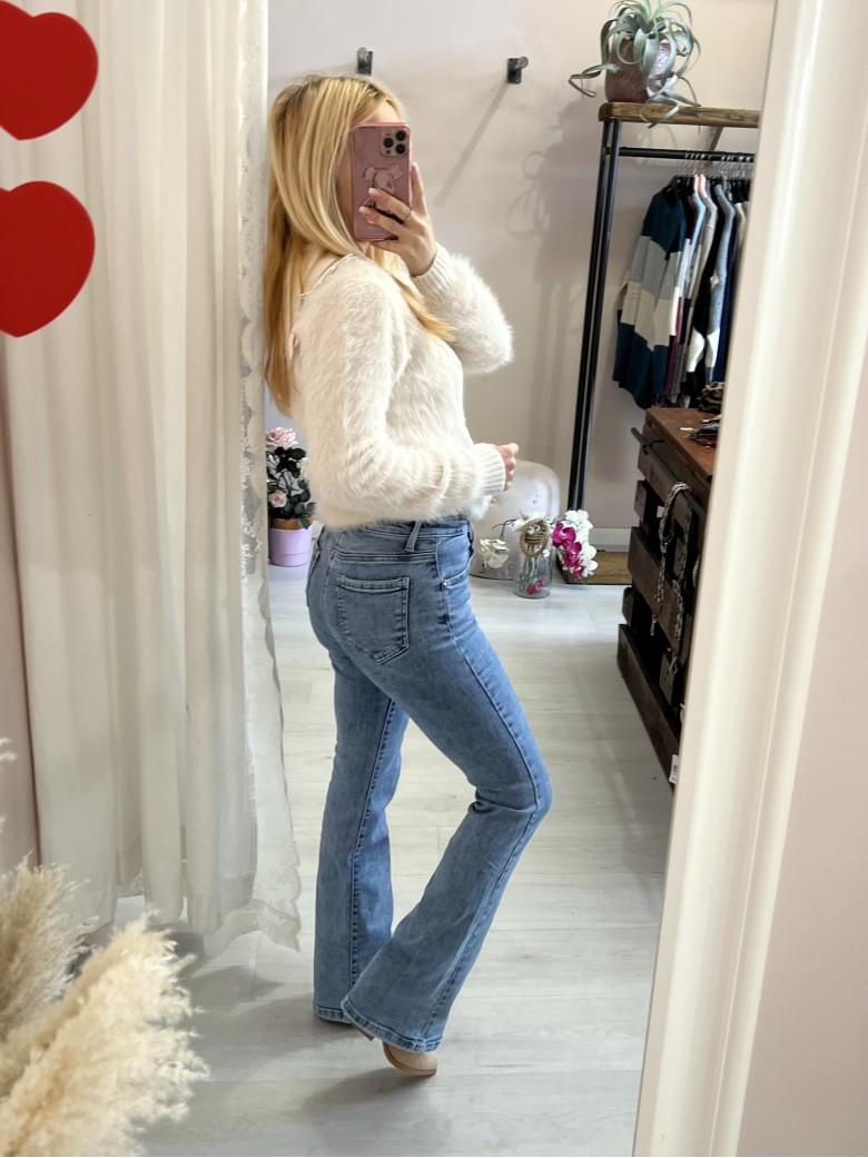 Jeans miss a ZAMPA