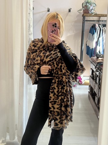 Sciarpone leopardato 2