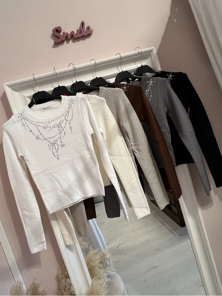 Maglioncino corto FIOCCHINI e STELLINE marrone