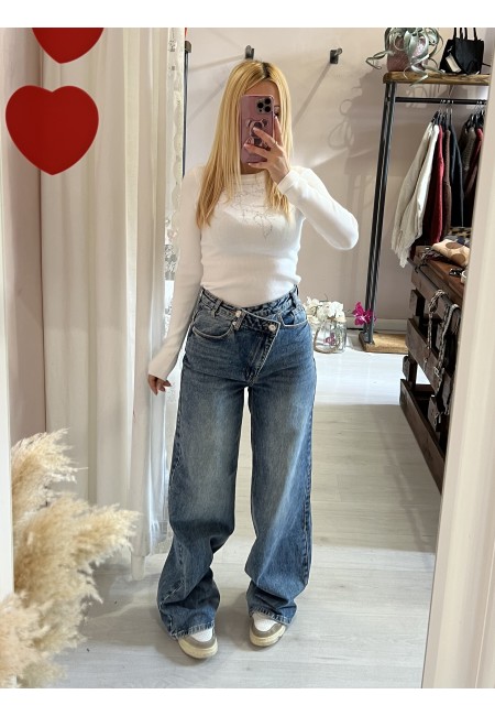 Jeans larghi chiusura incrociata asimmetrica