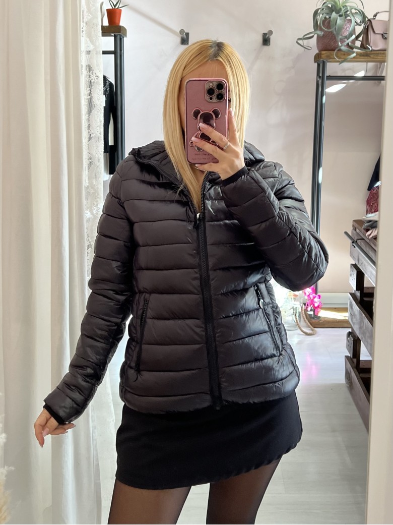 Giubbotto piumino nero