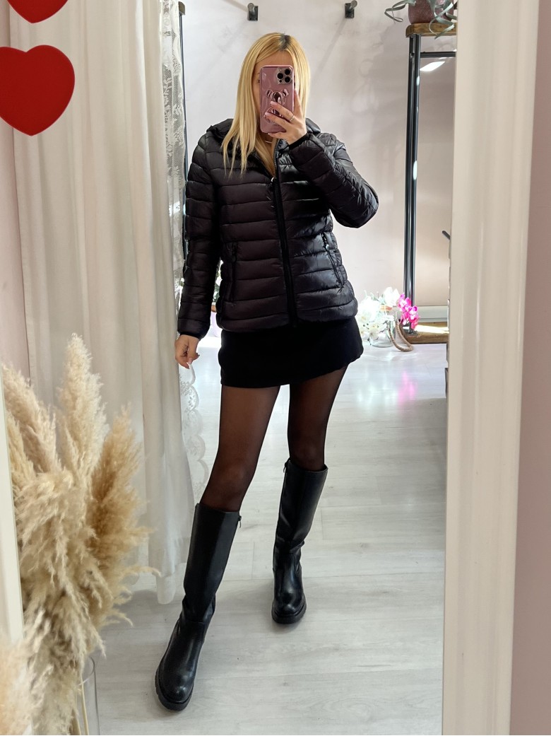 Giubbotto piumino nero