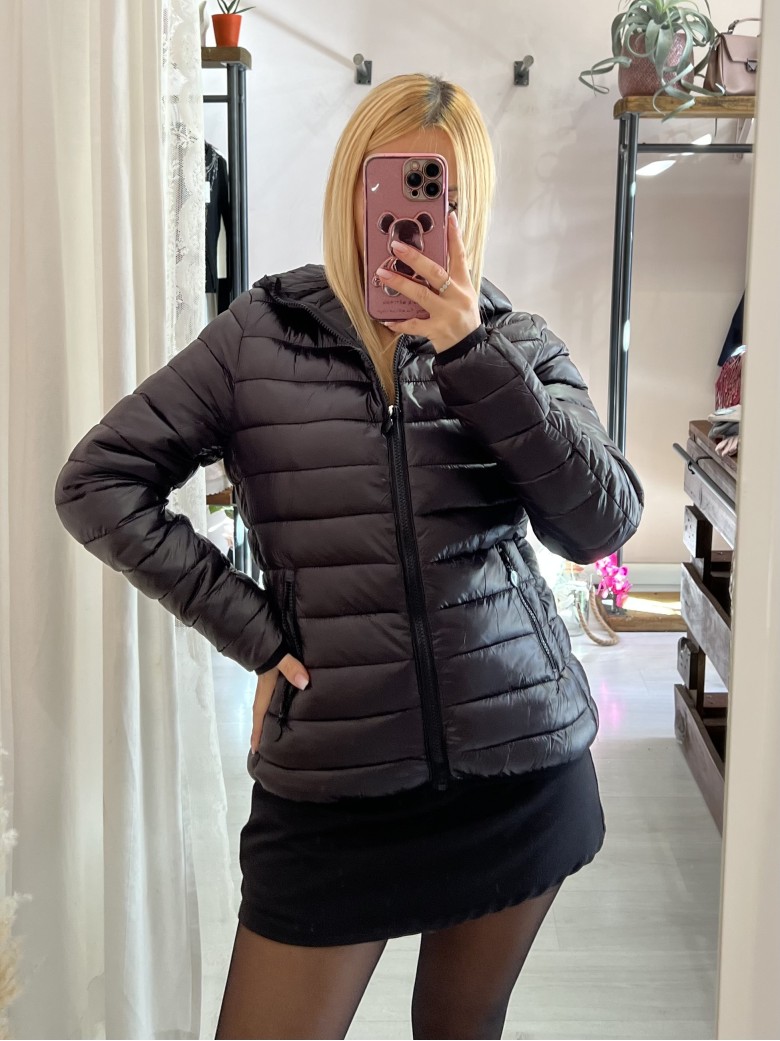 Giubbotto piumino nero