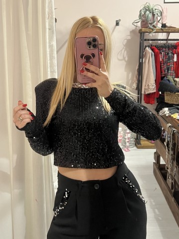 Maglia corta con paillettes NERA