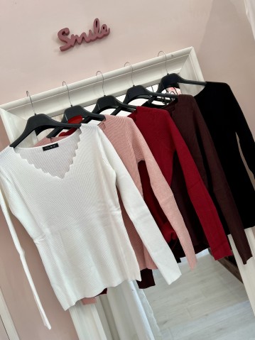 Maglioncino scollo a V ondulato viscosa rosa 2