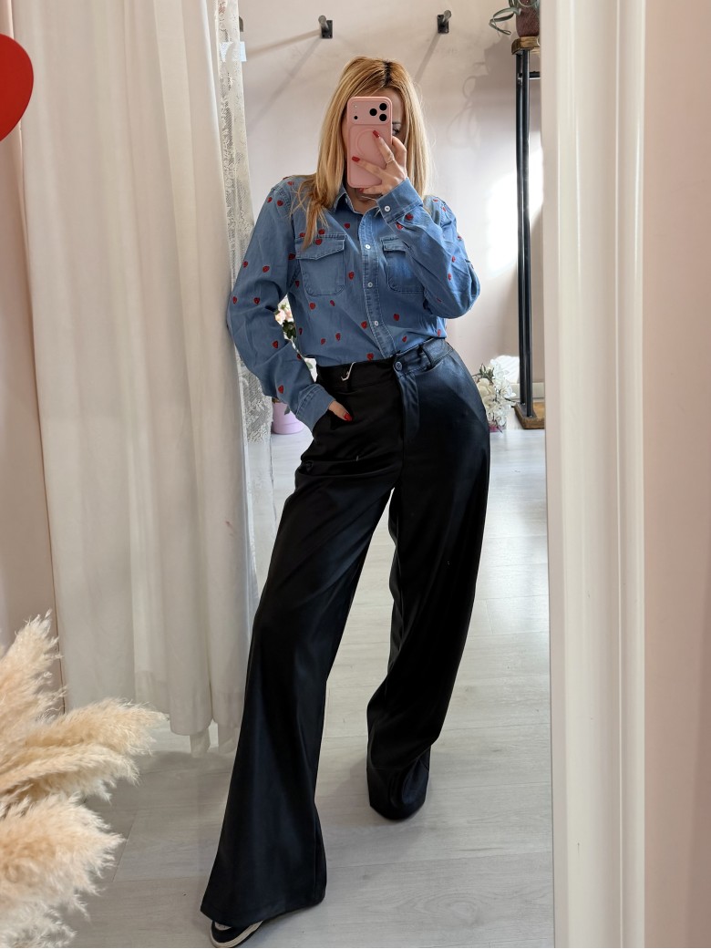 Pantaloni in pelle larghi