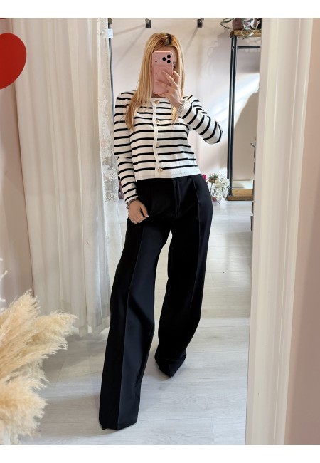 Maglioncino a righe bianco con bottoni