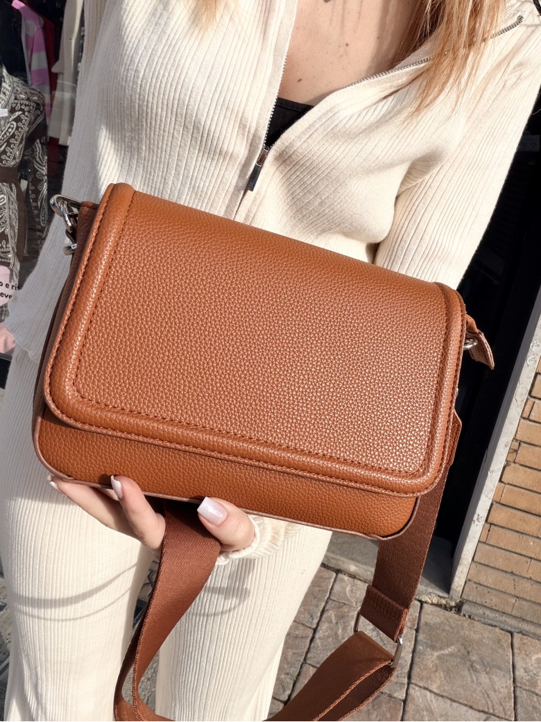 Borsetta PENNY color cuoio