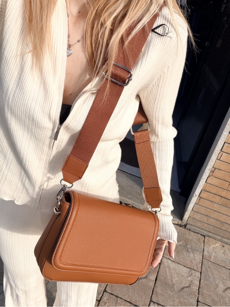 Borsetta PENNY color cuoio