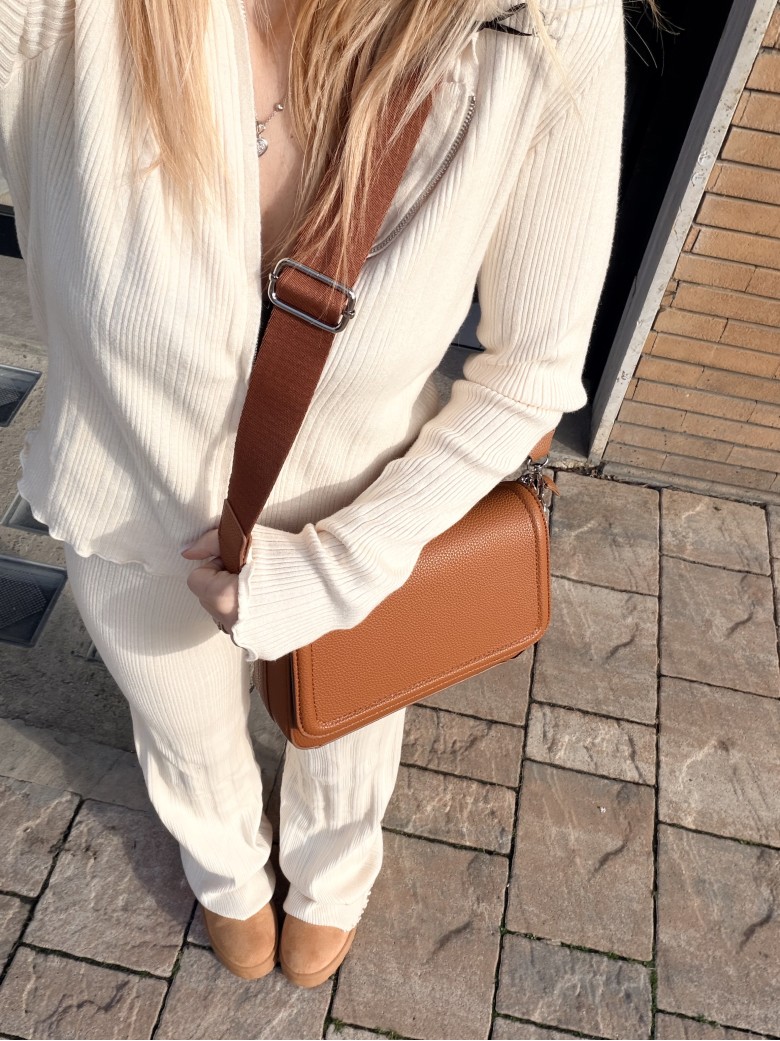 Borsetta PENNY color cuoio