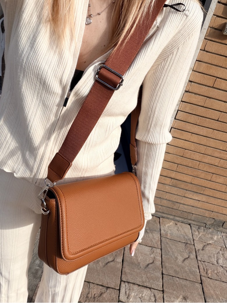 Borsetta PENNY color cuoio