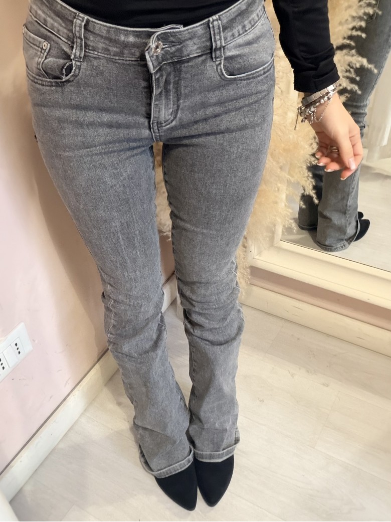 Jeans grigi a ZAMPA push up