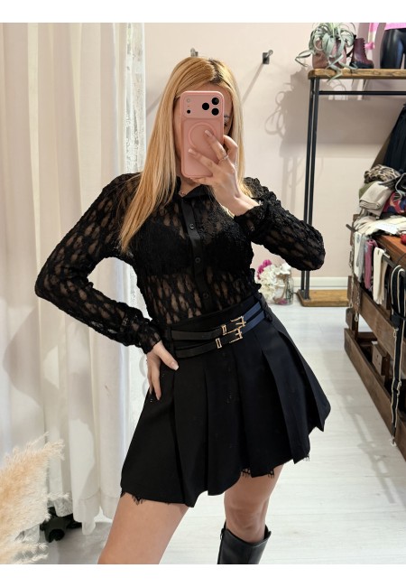 Gonna a pieghe con bordo in pizzo nera