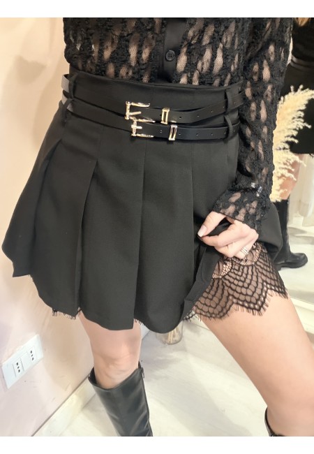 Gonna a pieghe con bordo in pizzo nera