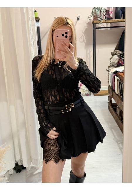 Gonna a pieghe con bordo in pizzo nera