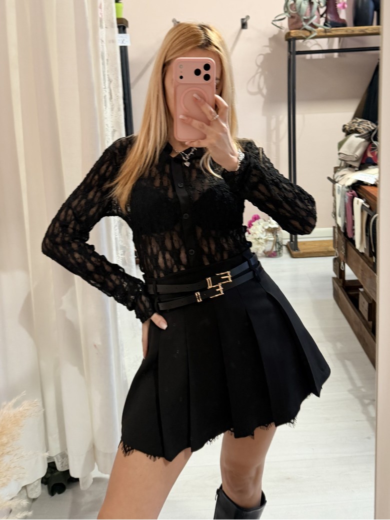 Gonna a pieghe con bordo in pizzo nera