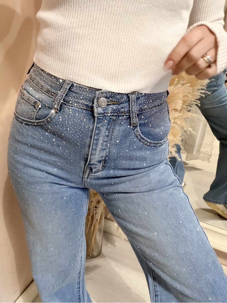 Jeans larghi cascata di STRASS