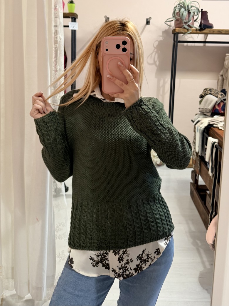 Camicia in raso fiorellini sul verde