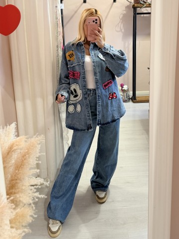 Giacca di jeans con topolino e minnie 2