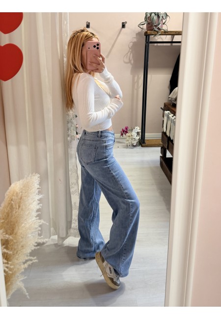 Jeans larghi chiusura asimmetrica