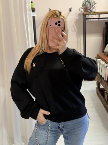 Felpa QUADRIFOGLIO con spilla a stella maria nera