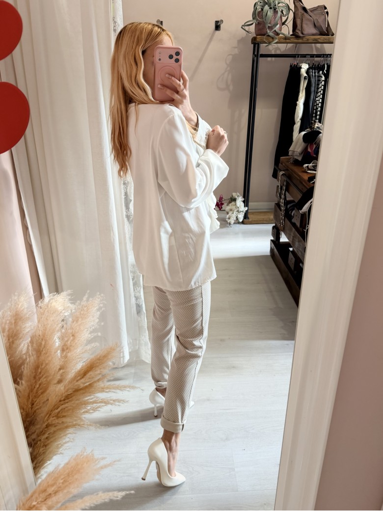 Camicia scollo con ruches bianca