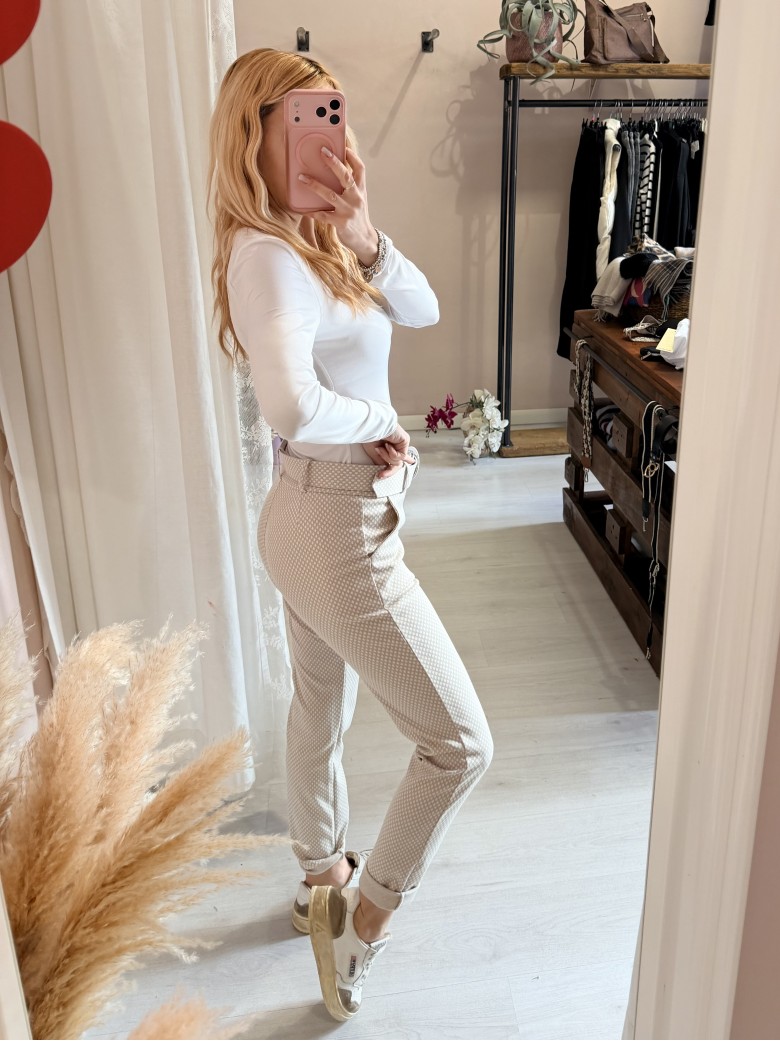 Pantaloni ICHI bianchi e beige