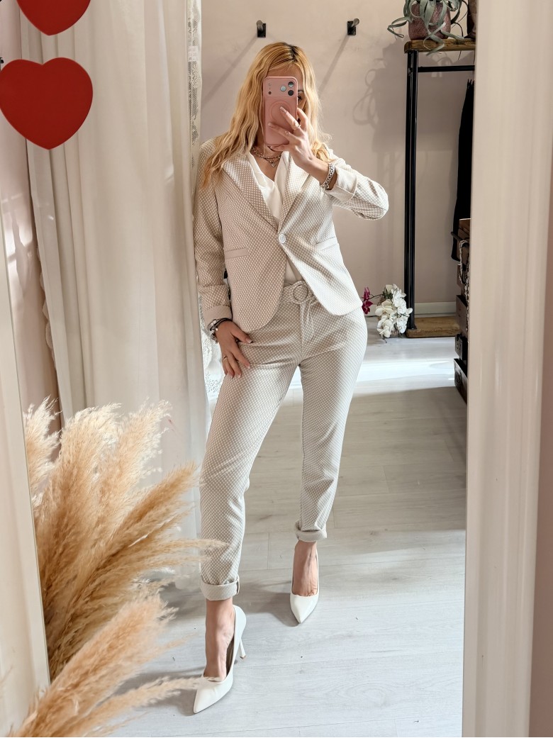 Pantaloni ICHI bianchi e beige