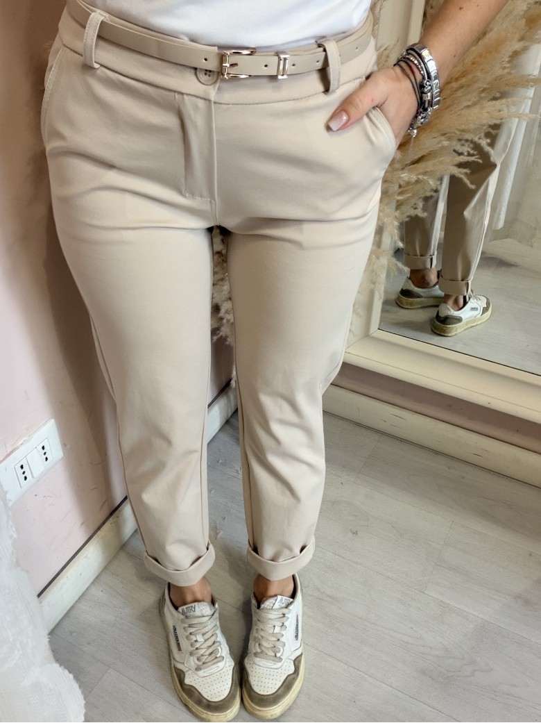 Pantaloni a sigaretta beige