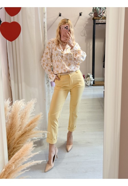 Pantaloni a sigaretta gialli