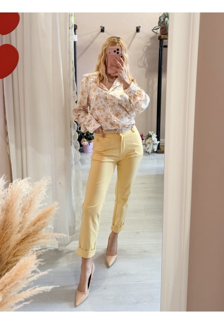 Pantaloni a sigaretta gialli