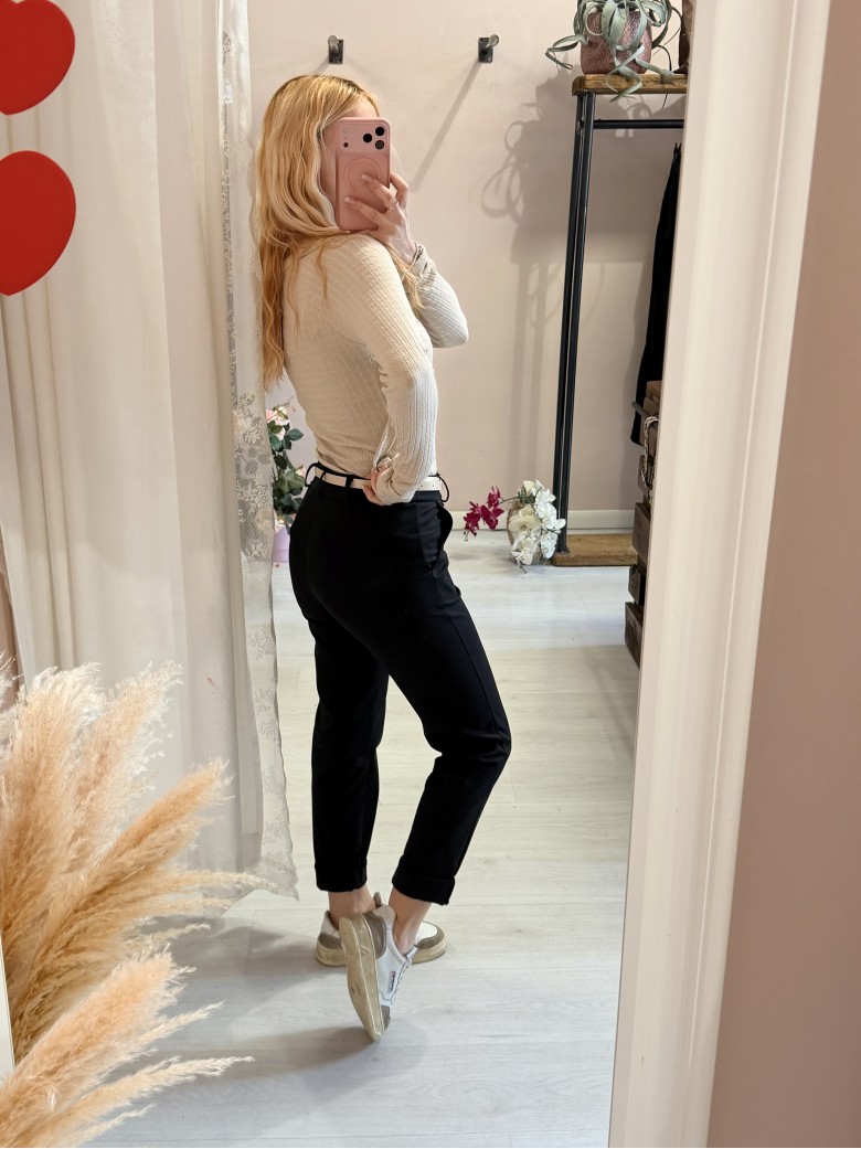 Pantaloni a sigaretta neri