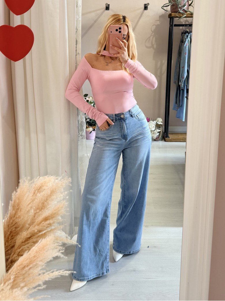 Jeans larghi con tasche dietro in STRASS ROSA