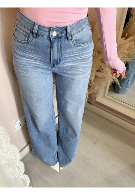 Jeans larghi con tasche dietro in STRASS ROSA