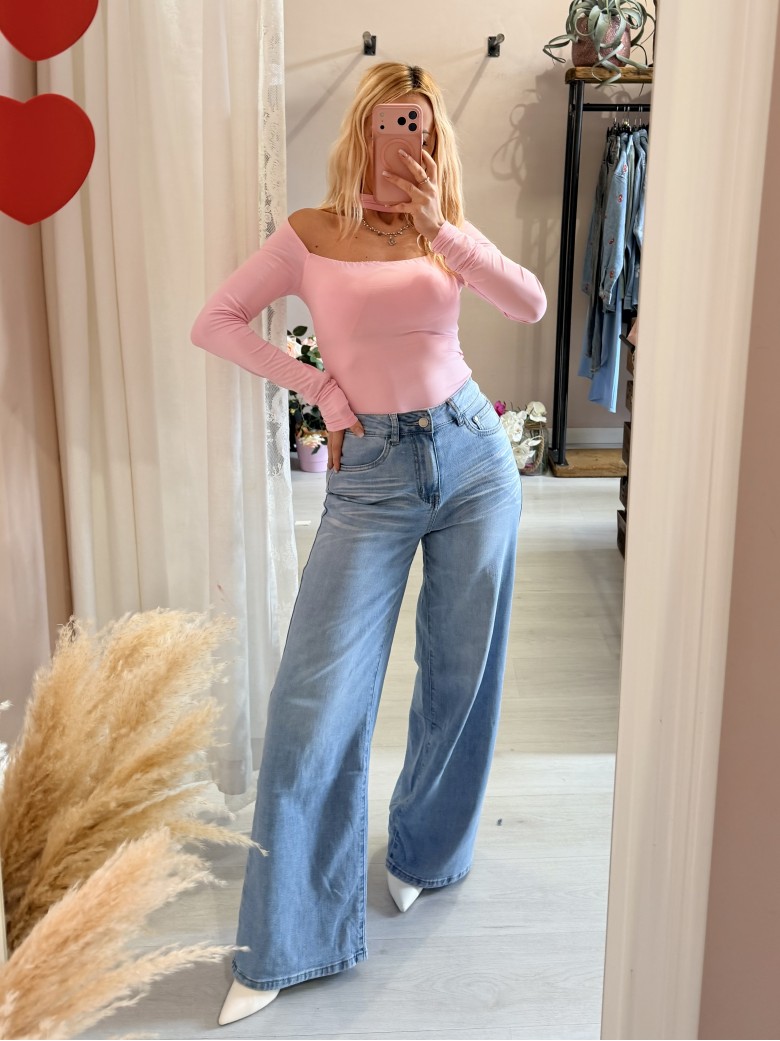 Jeans larghi con tasche dietro in STRASS ROSA