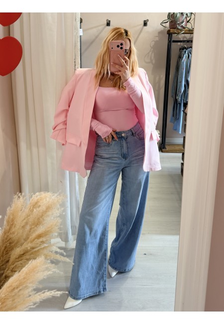 Jeans larghi con tasche dietro in STRASS ROSA