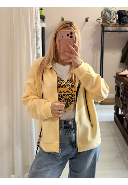 Maglia t shirt cuore leopardato love giallo