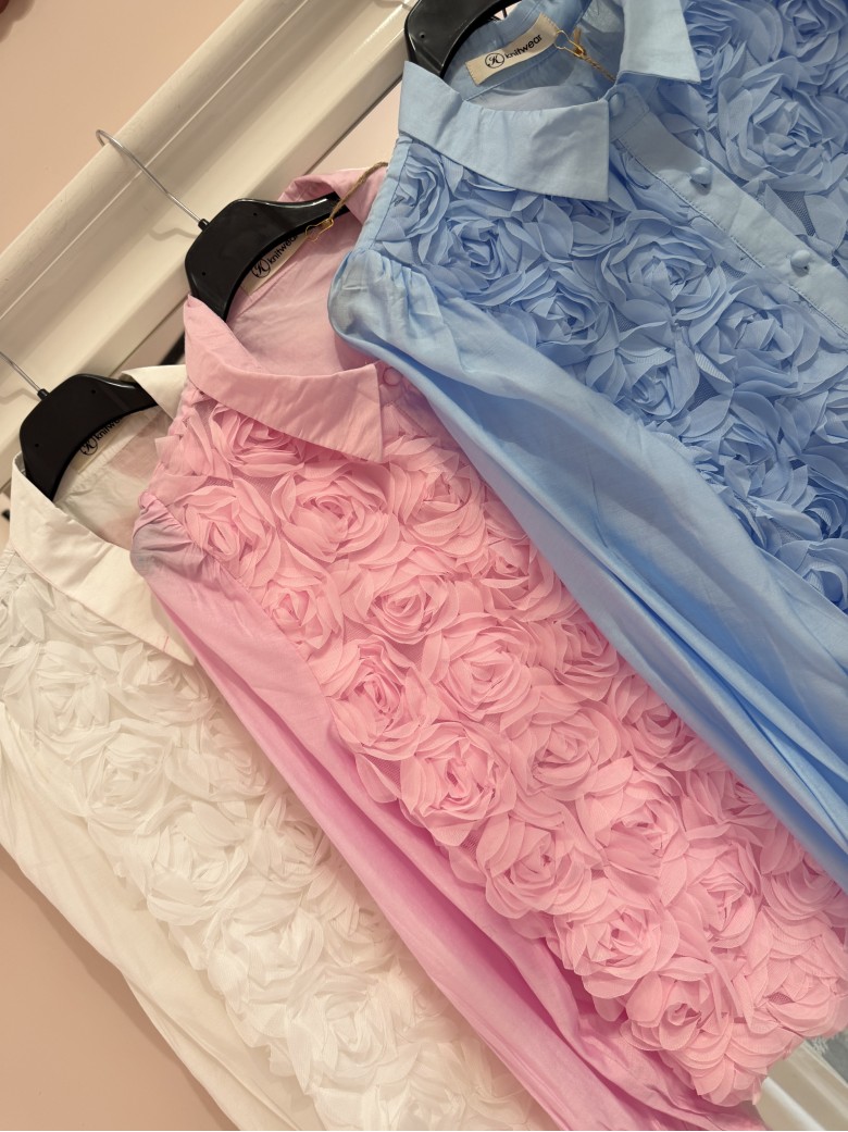 Camicia ROSE a rilievo azzurra