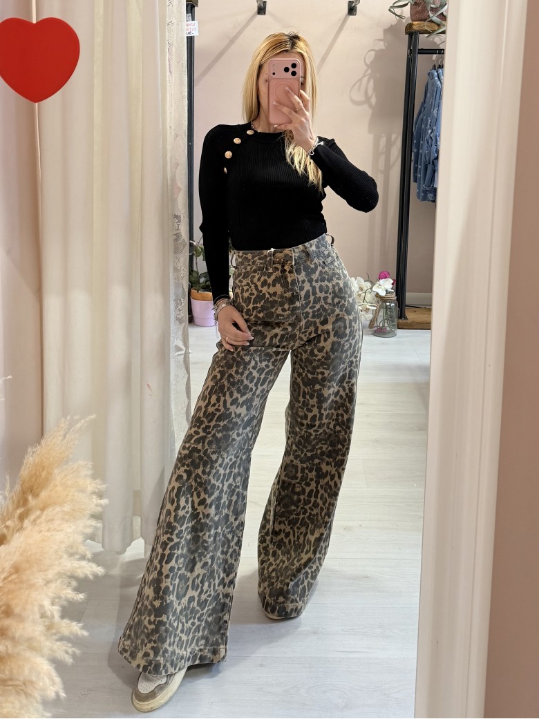 Jeans leopardati a palazzo